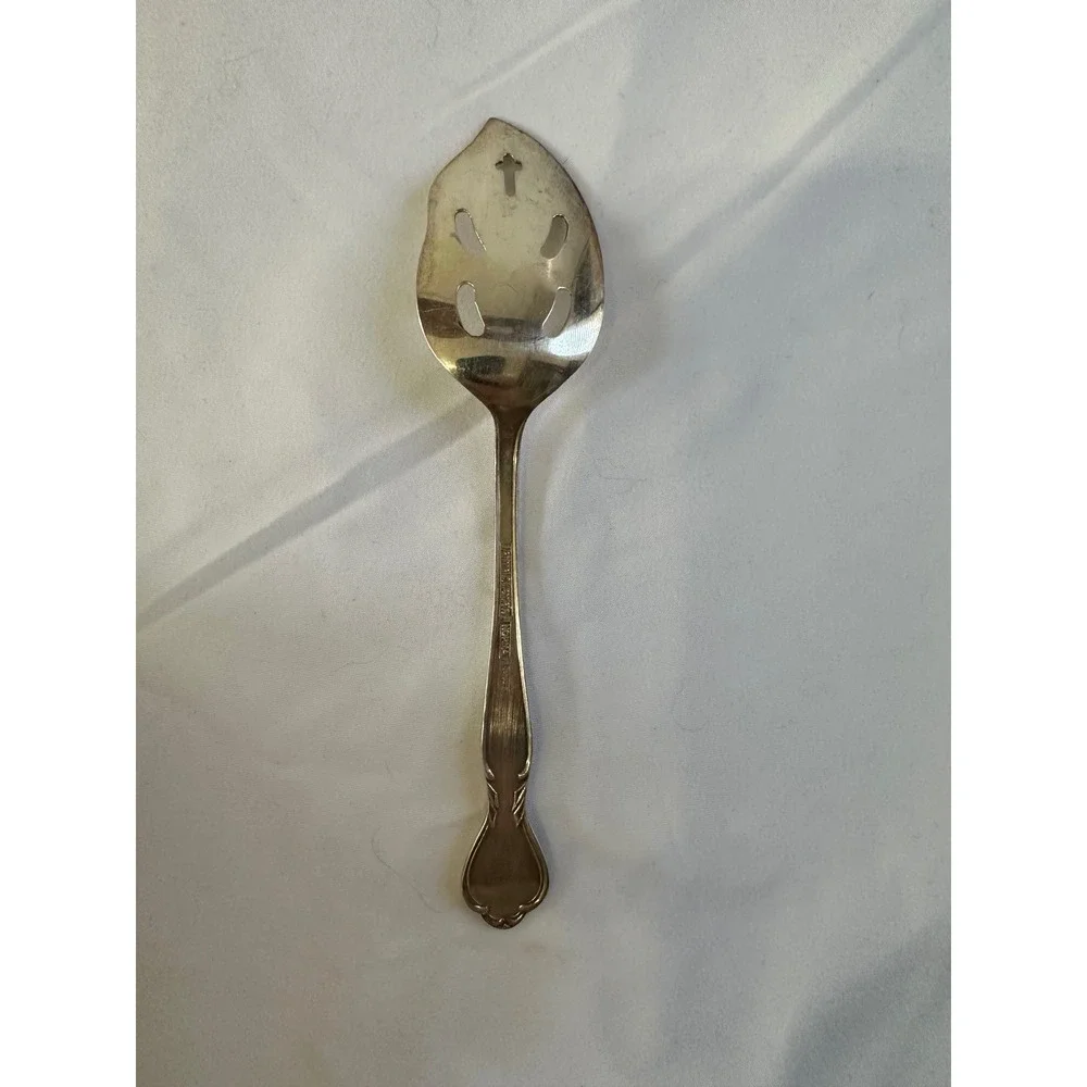 National Silverplate NORMA Japan Pierced Serving Spoon‎ Leaf Design